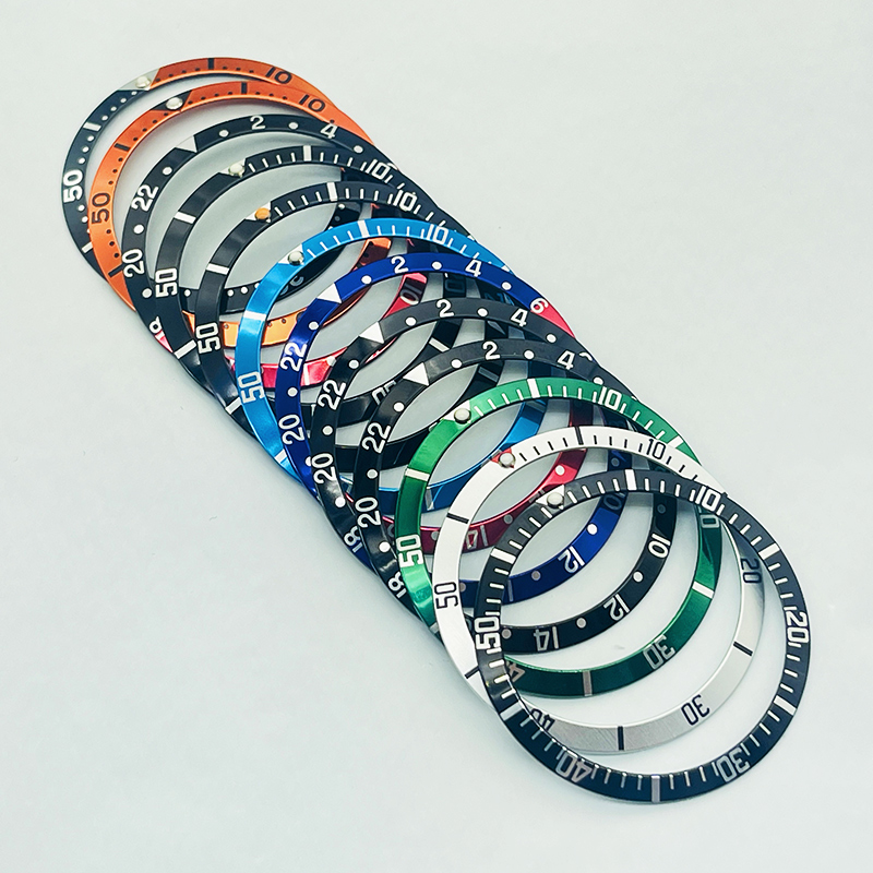 36.5mm Curved Aluminum Watch b – Reel Case recenzja i cena